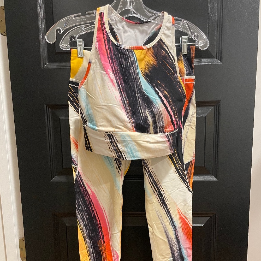 DISCOUNT Calia Activewear Set - Colorful Athleisure Coord - Size Medium/Large
